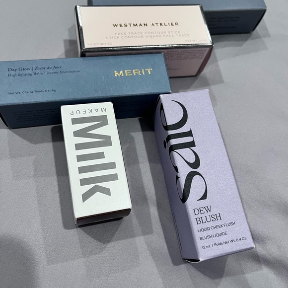 Makeup - Picture 12 of 13